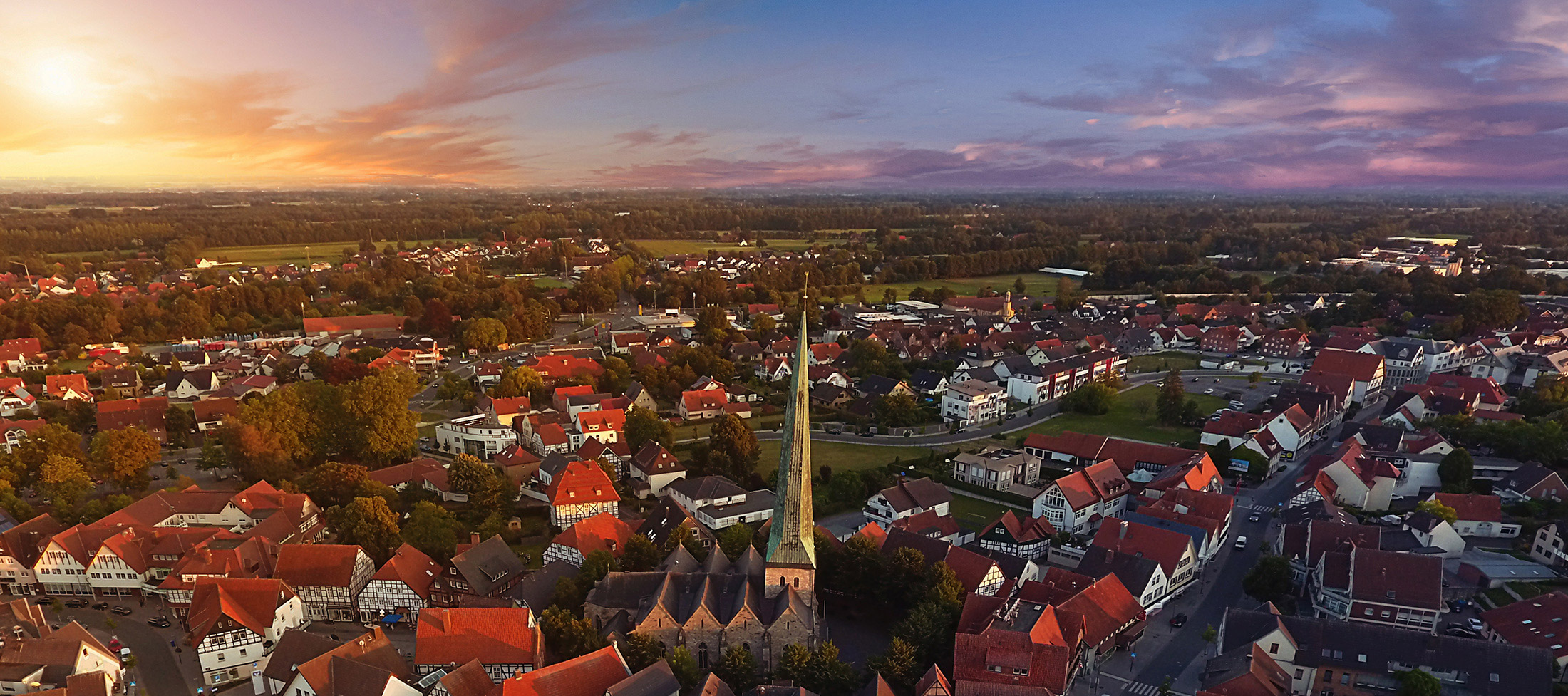 Centre économique de Delbrück Schutzhüllen, -planen, Thermomatten, Abdeckhauben | HINDERMANN